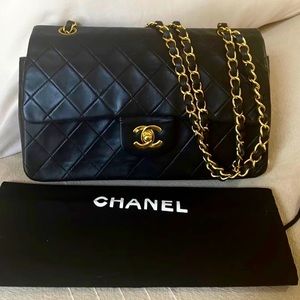 Chanel Vintage Classic Flap medium